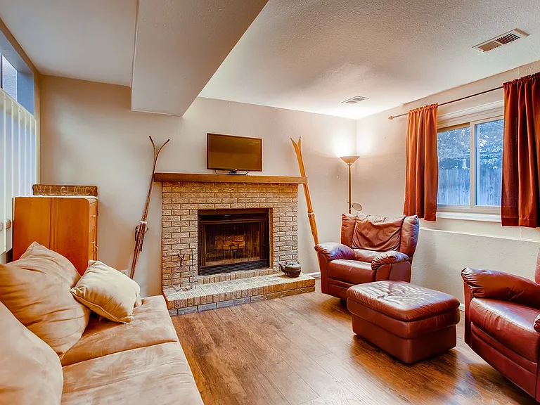3720 Black Oak Ct — Photo 16