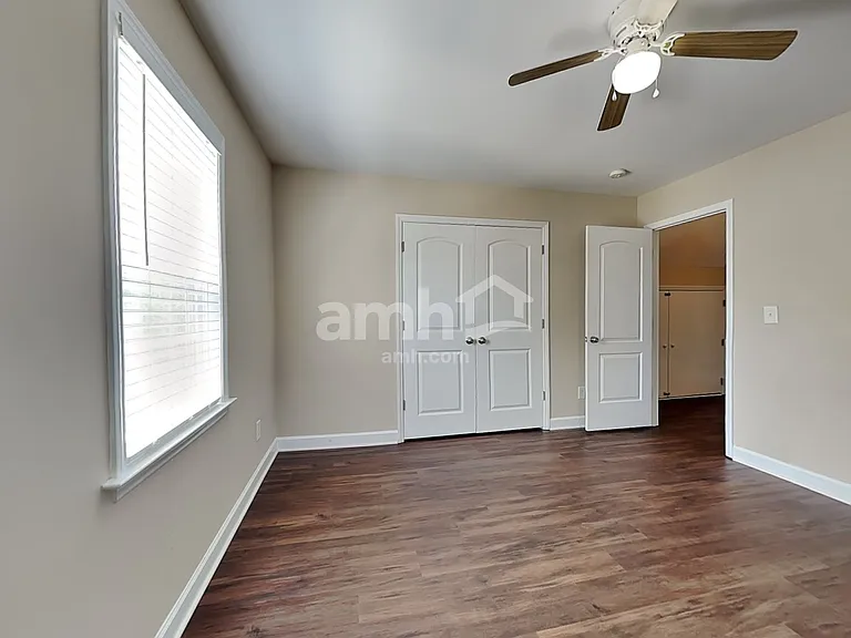 224 Brooks Edge Dr — Photo 15