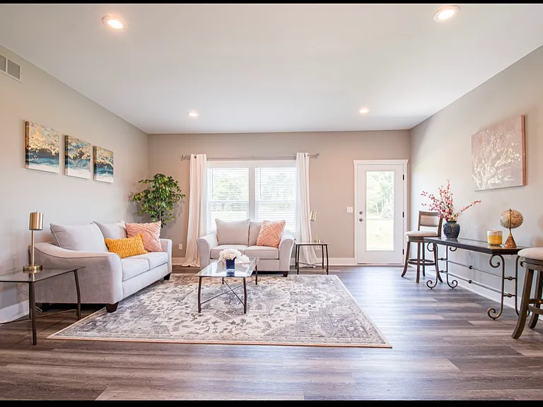 67 Percy Dr #1 — Photo 4
