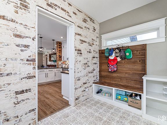 5th image of 1706 Shad Rd