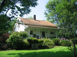 9198 Tallmadge Rd, Diamond, OH 44412