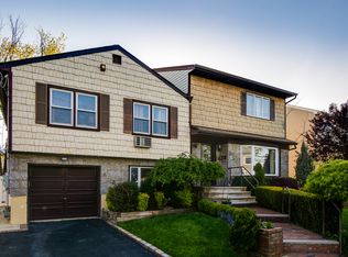 591 Church Ave, Woodmere, NY 11598