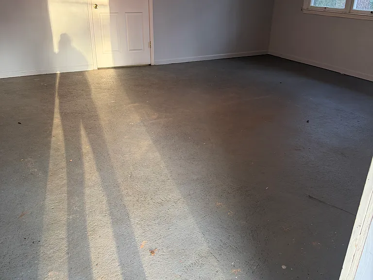 145 N Main St SW — Photo 2