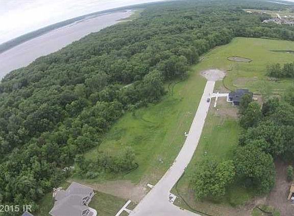 2nd image of 1612 Tanglewood Dr