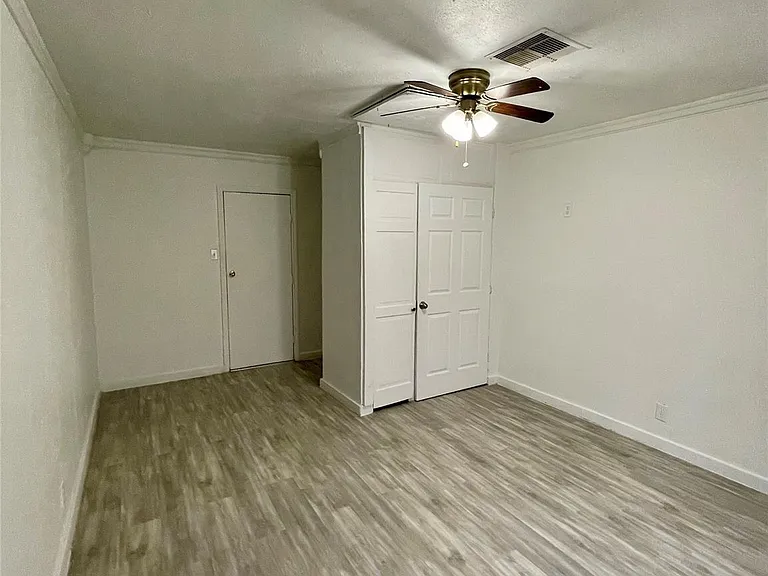 10823 Eddyrock St — Photo 12