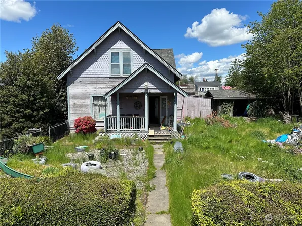 1223 4th Avenue SW, Puyallup, WA 98371