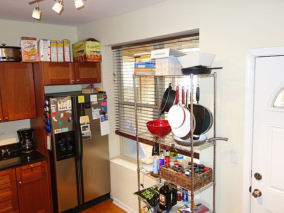 3rd image of 4700 N Monticello Ave APT 303