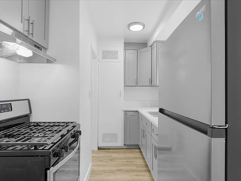 12250 Grevillea Ave #B — Photo 4