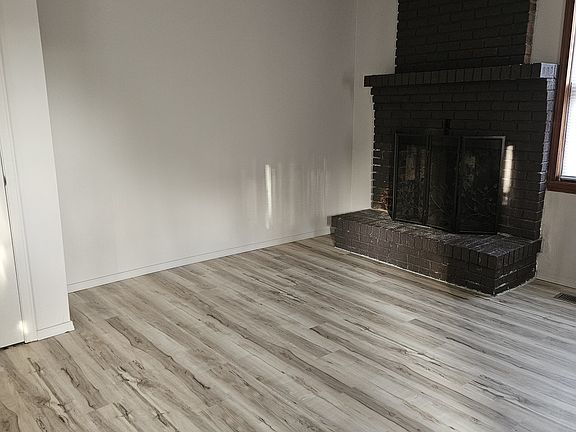 Decorative fireplace