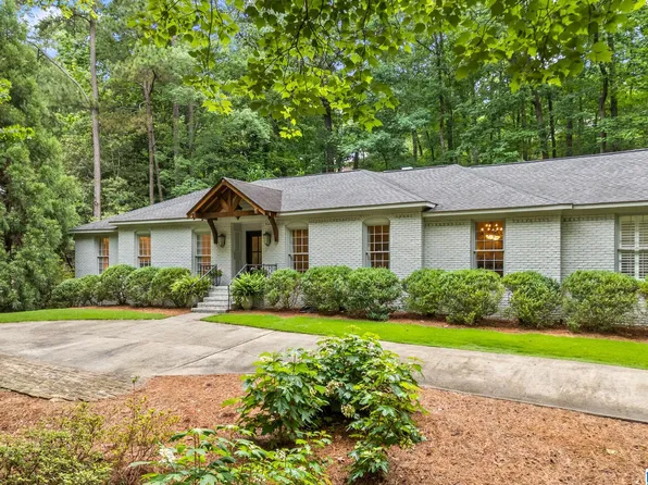 3706 Brookwood Rd, Birmingham, AL 35223