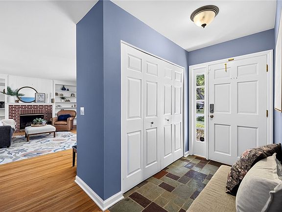 4th image of 19 Larchwood Dr