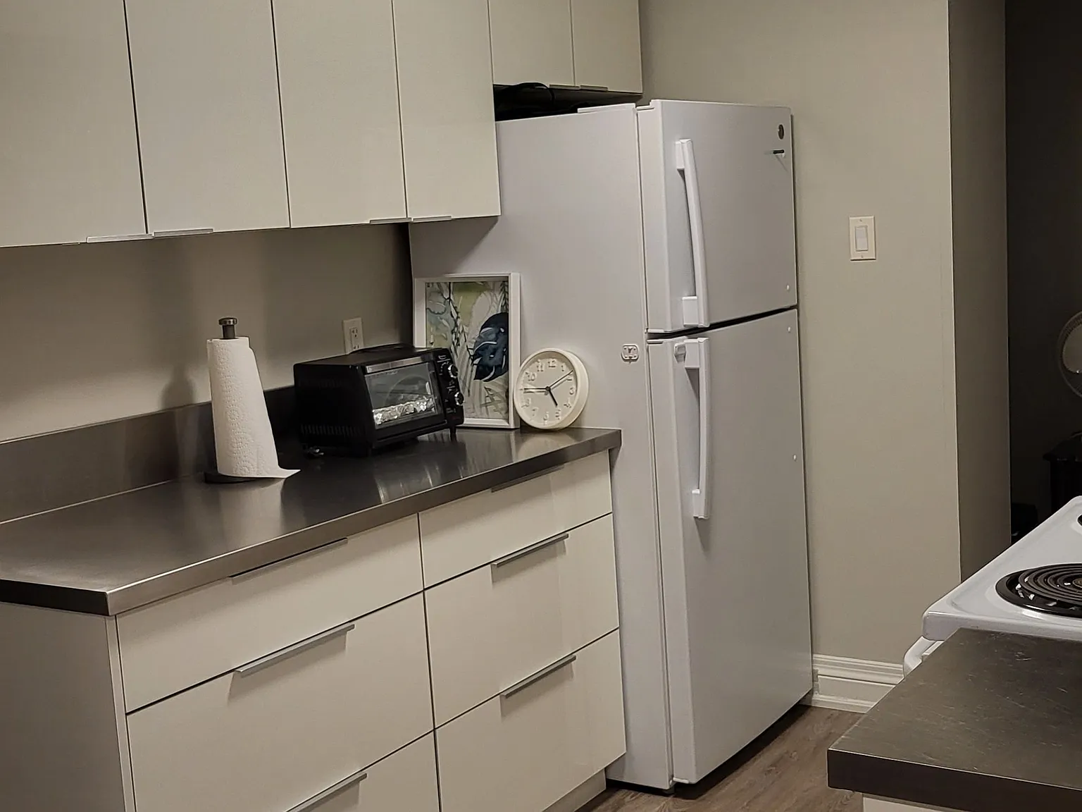 2 bed, $1,800 — Photo 2
