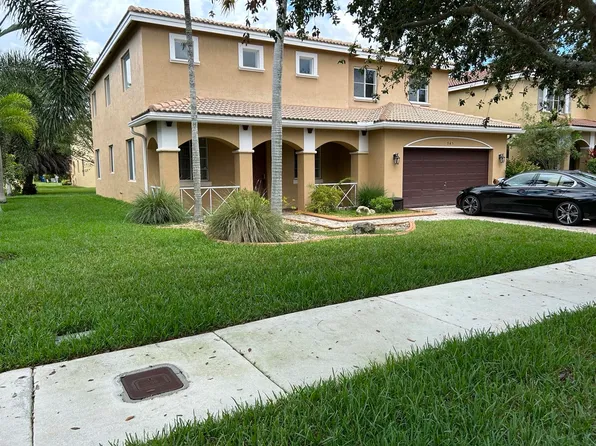 945 NW 206th St, Miami Gardens, FL 33169