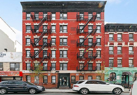 5th image of 244 E 117th St APT 3B