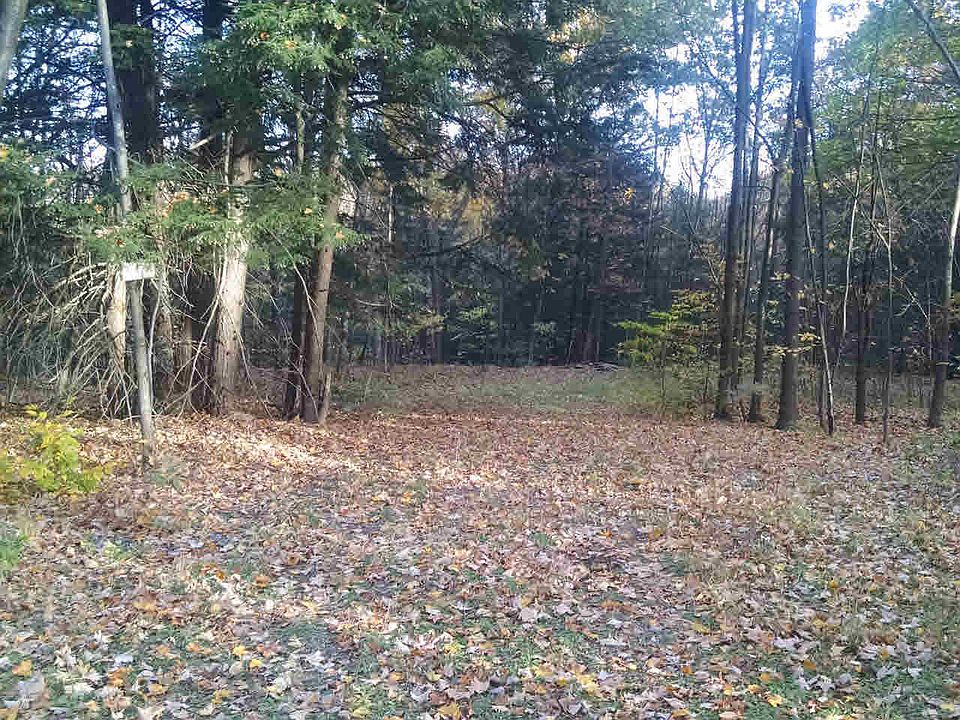1st image of 42 Fernwood Way