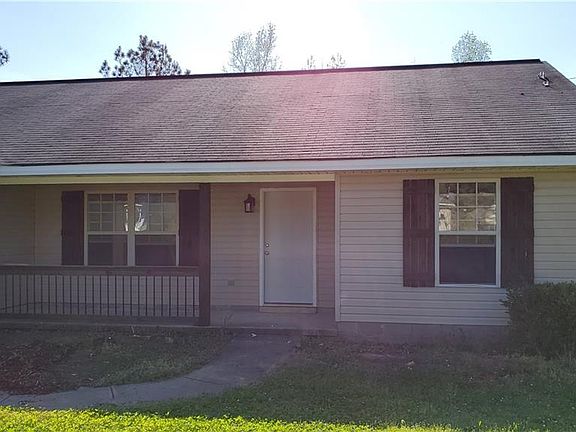 3rd image of 13851 Roanoke Dr