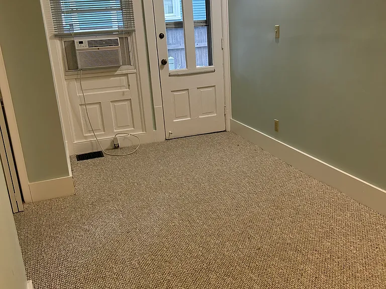 28 Union Ave NE #7 — Photo 2