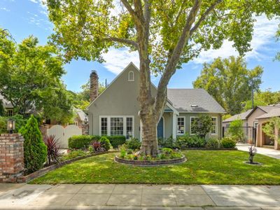 2716 6th Ave, Sacramento, CA, 95818