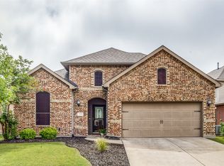 609 Hummingbird Dr, Little Elm, TX 75068