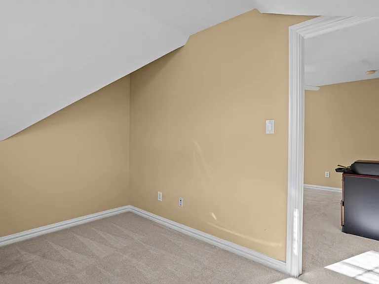 1025 Horton Pl — Photo 30