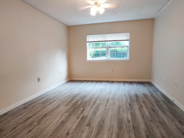 8105 Olympia Ct — Photo 11