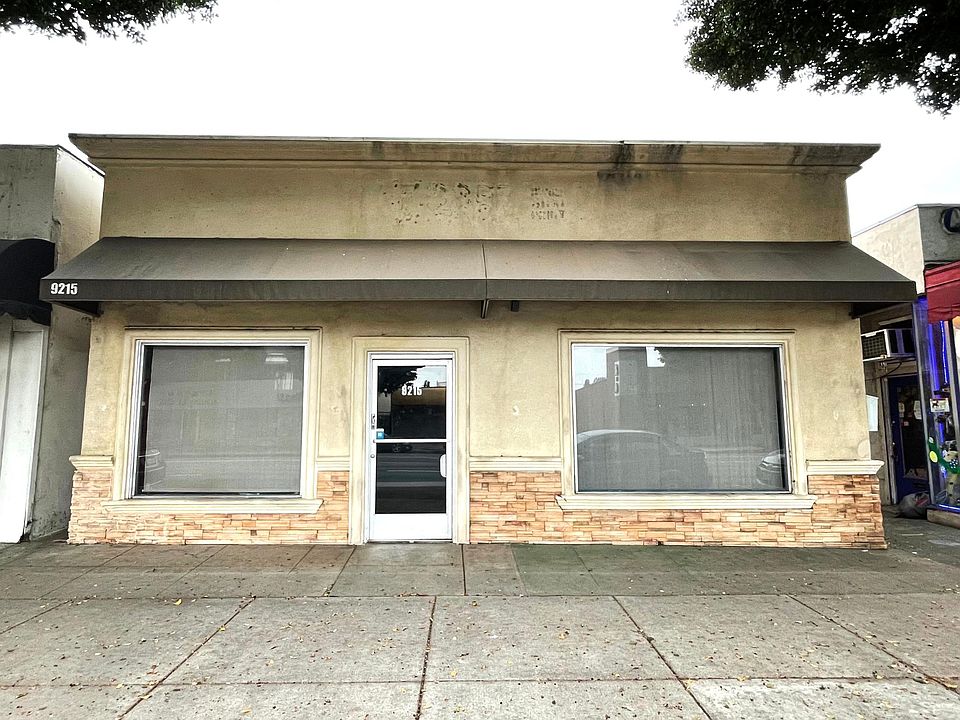 1st image of 9413 Las Tunas Dr #1/2