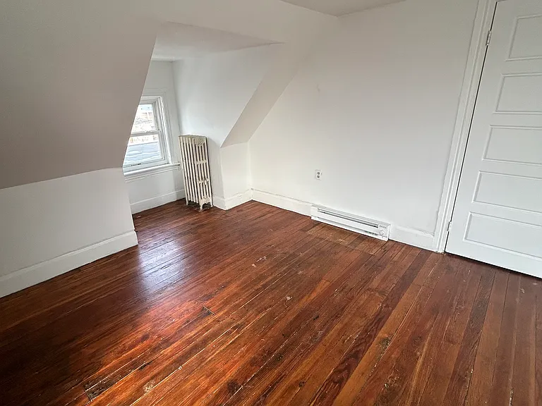 131 Carlisle St #R4 — Photo 9