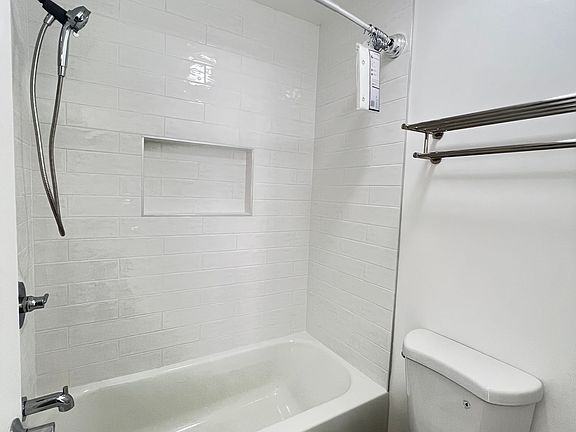 4th image of 333 Vernon Ave APT 10