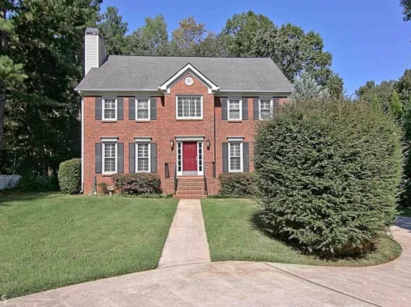 210 Wyngate Cir, Fayetteville, GA 30215