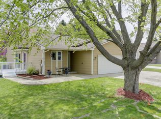 8940 Yucca Ln N, Maple Grove, MN 55369