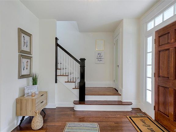 4th image of 2706 Northumberland Ave