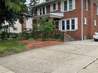 412 E Jefferson St, Grand Ledge, MI 48837