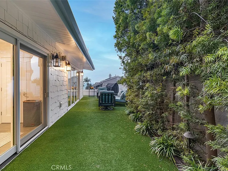 45 Emerald Bay — Photo 36