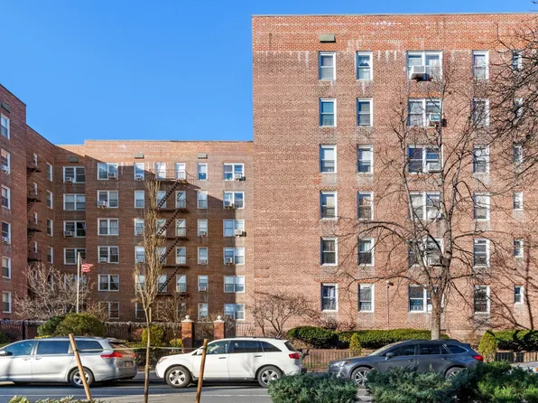 33-44 93rd Street #1M, Jackson Heights, NY 11372