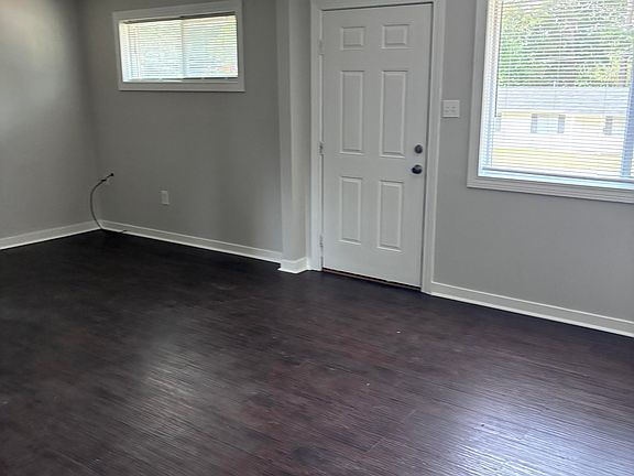 3rd image of 3339 Patterson Dr