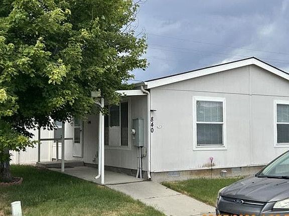 2nd image of 840 Independence Ln