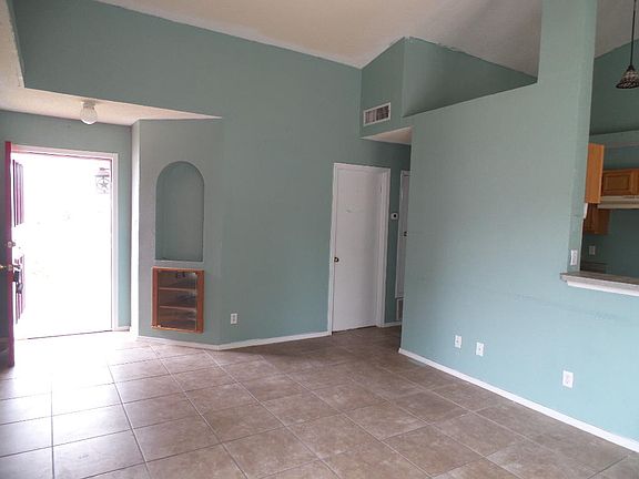 5th image of 3280 Fawn Passage Pl