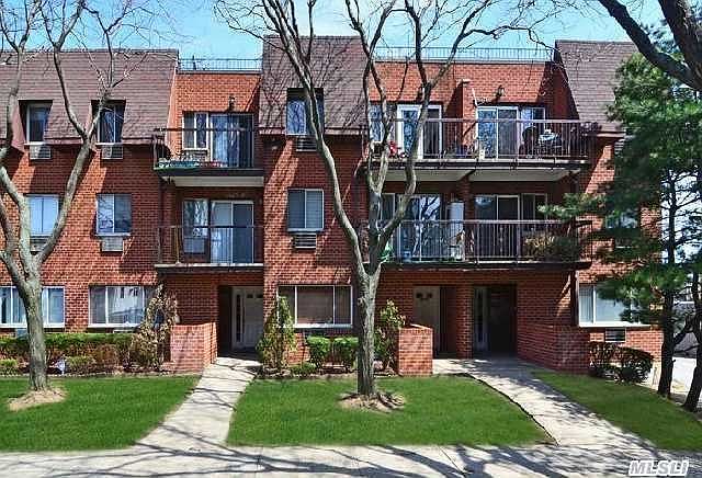 1st image of 8526 Dumont Ave APT 2