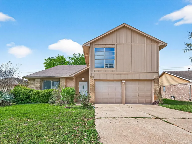 710 Beechbend Dr — Photo 1