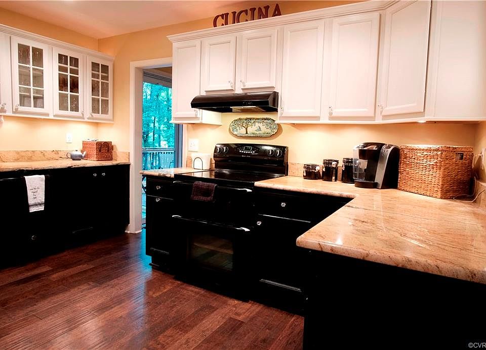 1st image of 10708 Fernridge Ct