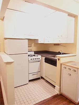 Rented by Corcoran | media 17