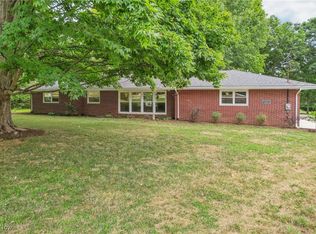 1385 S Medina Line Rd, Wadsworth, OH 44281