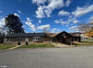 300 Locust St, Burnham, PA 17009