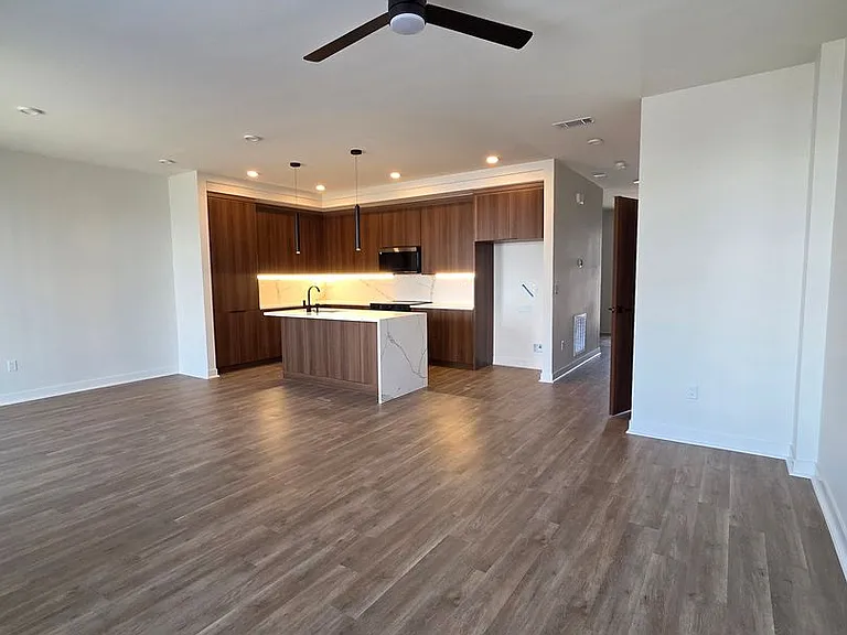 1106 Emilia Ave — Photo 3