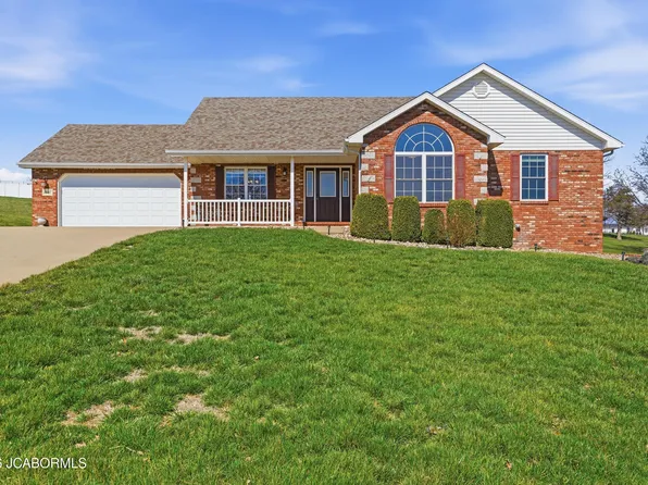 1517 Grandvalley Dr, Jefferson City, MO 65101