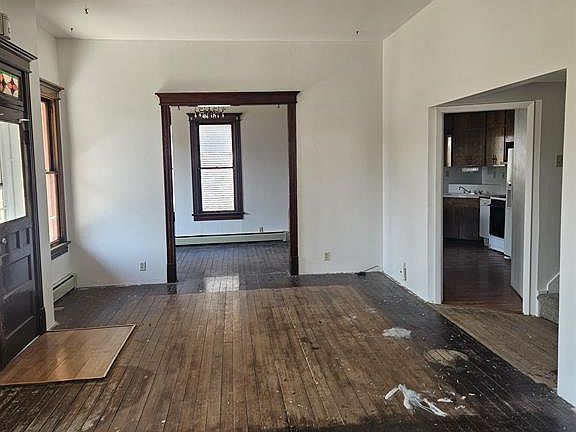 3rd image of 648 Palmer Street