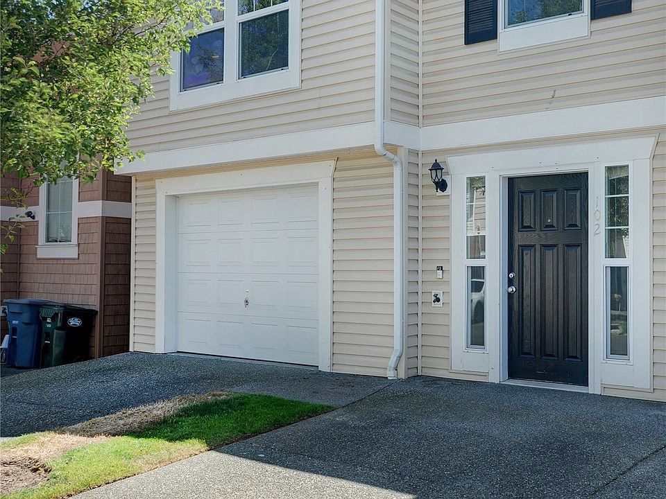 1st image of 1010 E 108TH ST. CT