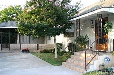 2nd image of 1435 W Cienega Ave