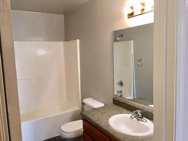 811 Mallow St #7 — Photo 16