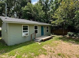 520 McGuire Ln, Huntsville, TX 77340